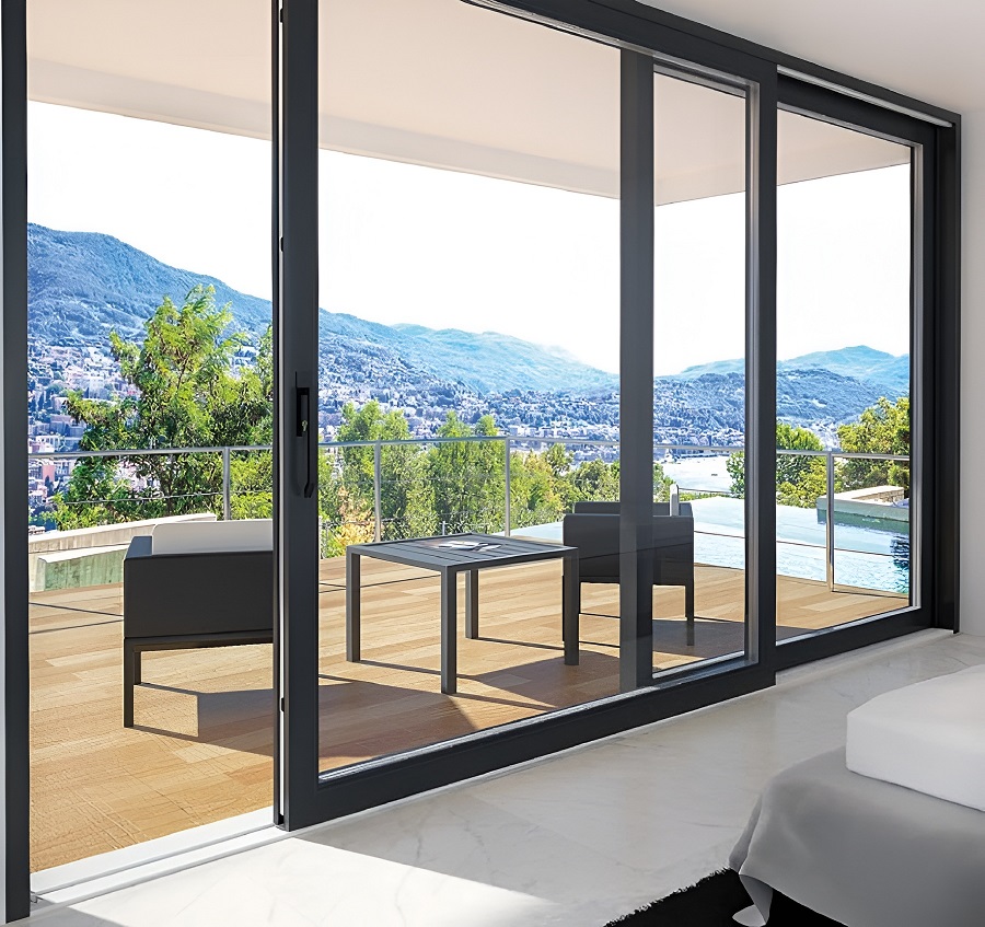 Mẫu cửa nhôm kính ban công Xingfa dạng trượt